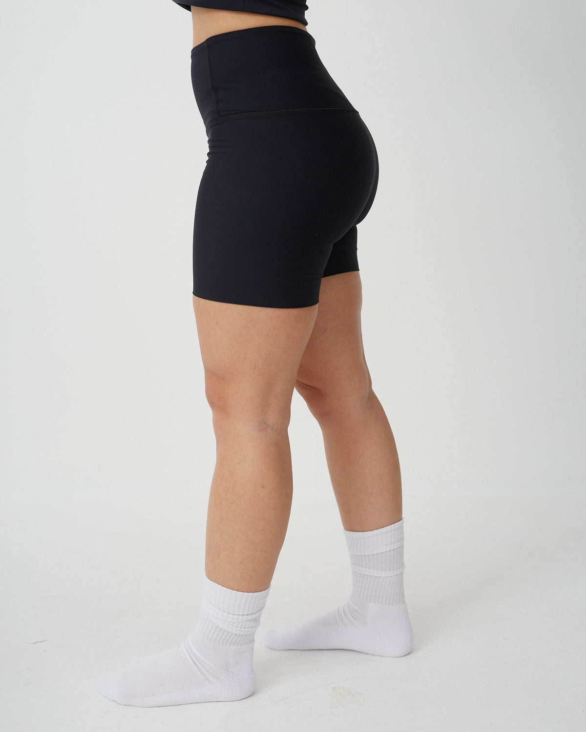 Compression Seamless Shorts in Black